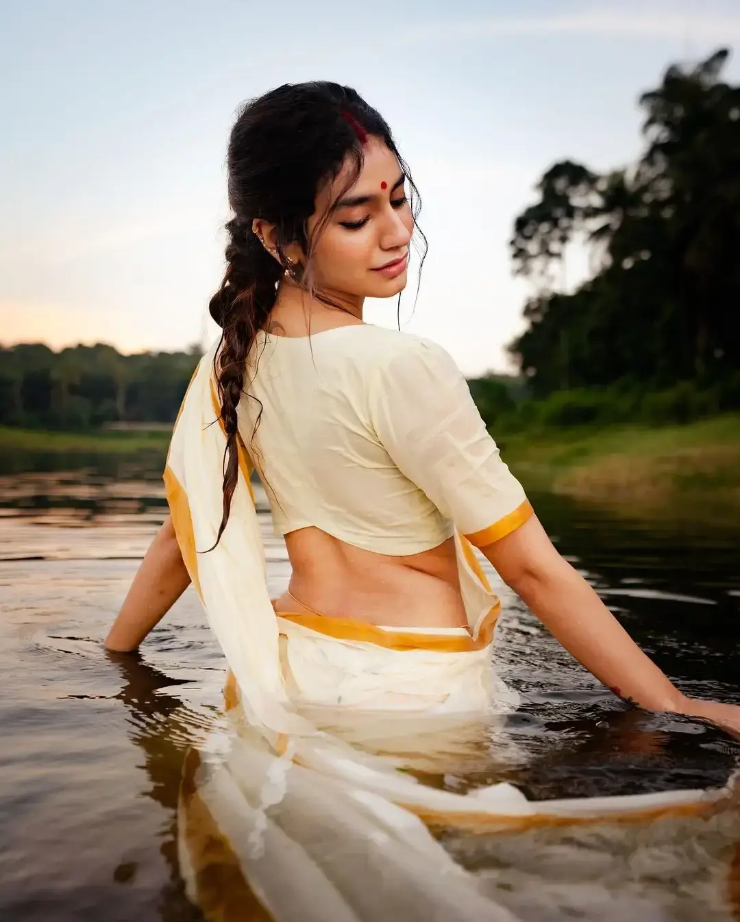 Beautiful Indian Actress Priya Prakash Varrier in White Saree